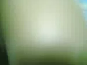 लोग एक रूसी लड़की से ...