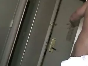 Otkhazali महिला सेक् ...
