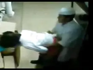 सुनहरे बालों वाली सन ...
